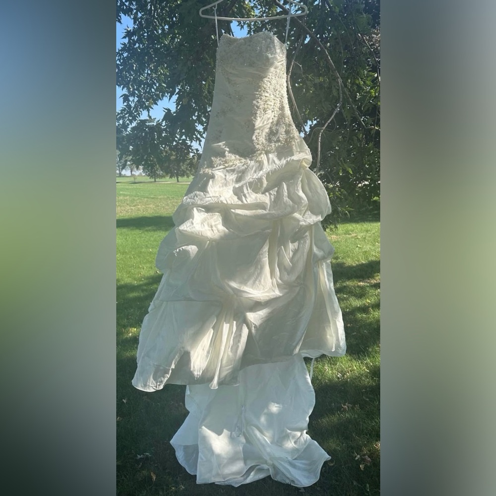 Ella Rosa Wedding Gown